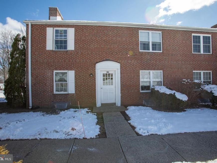 200 Maplewood Drive , Unit B3, Pottstown, PA 19464 Main Photo