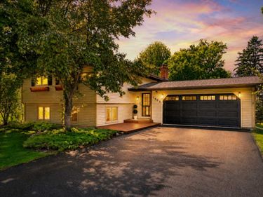 1906 Yorkshire Avenue S, Hopkins, MN 55305
