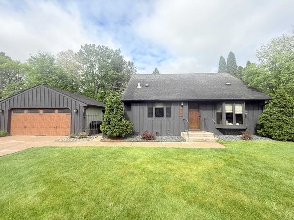 3683 Howard Avenue , White Bear Lake, MN 55110