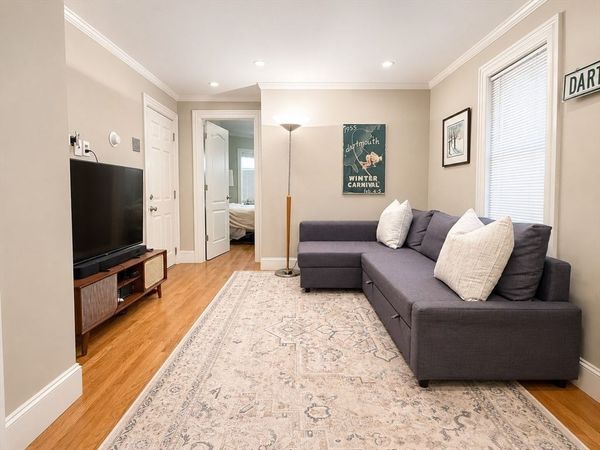 6 Bristol St, Unit 1, Cambridge, MA 02141