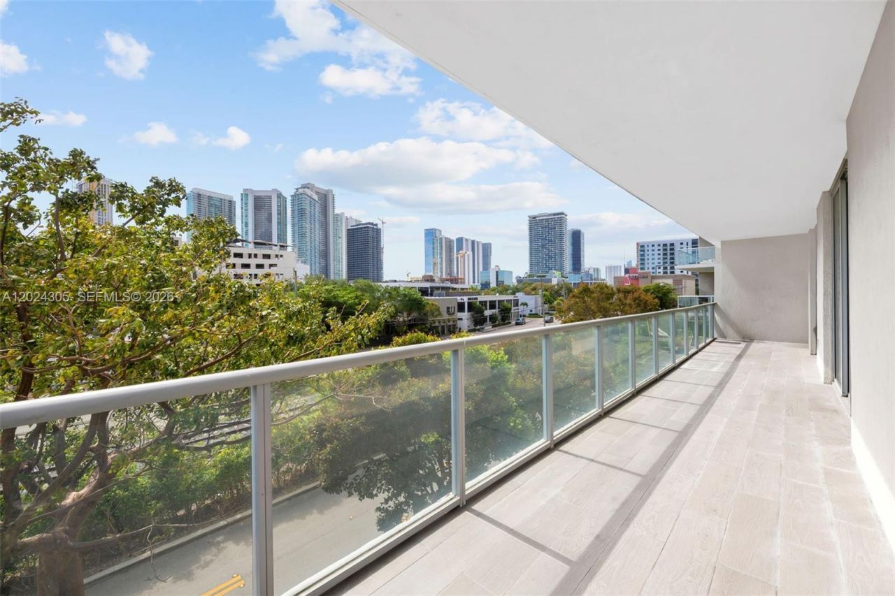 3470 E Coast Ave, Unit H0301, Miami, FL 33137 Photo