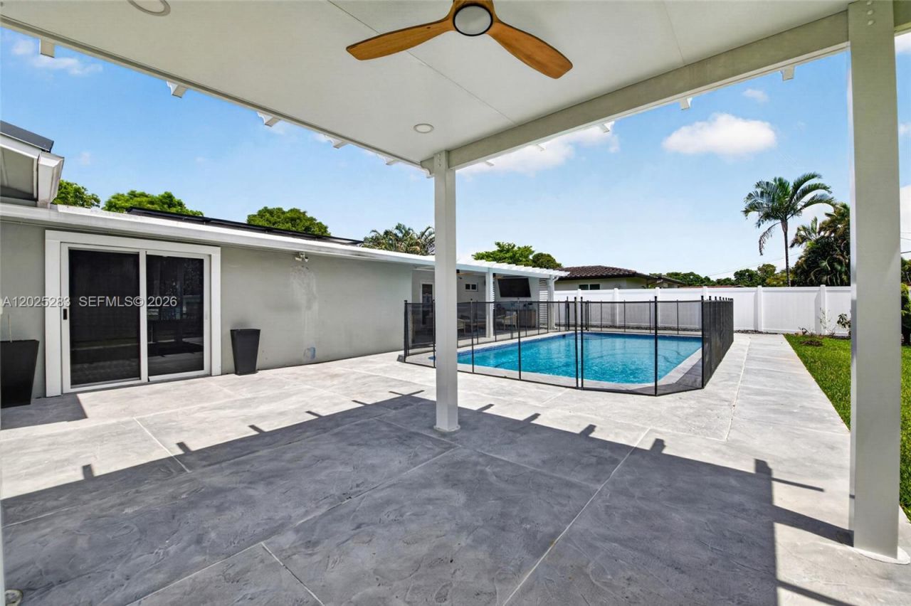 410 SW 55th Ave, Plantation, FL 33317 Photo