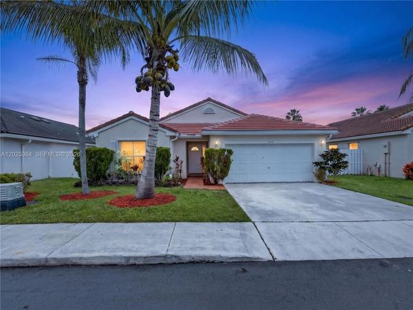 16543 NW 5th Ct, Pembroke Pines, FL 33028