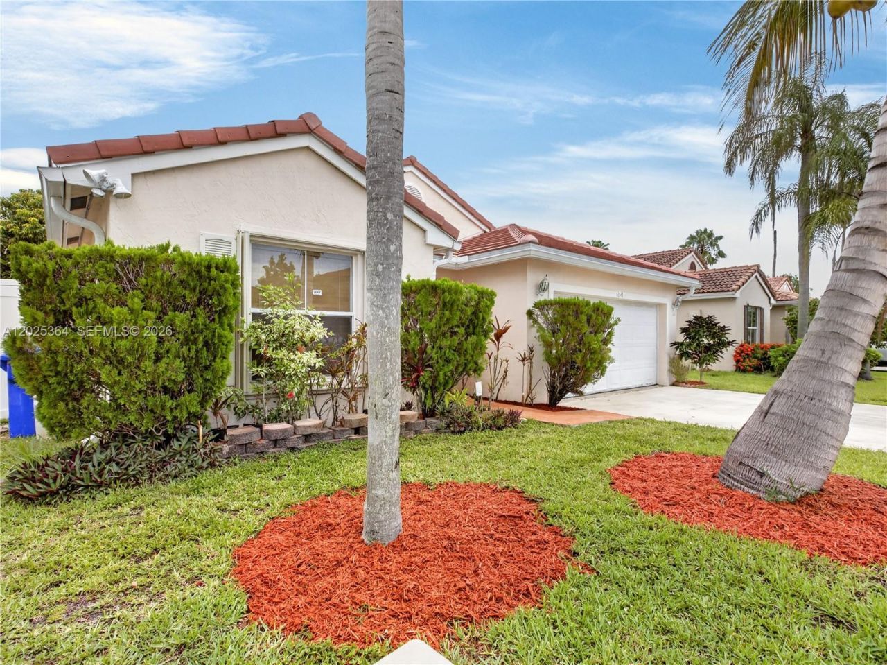 16543 NW 5th Ct, Pembroke Pines, FL 33028 Photo