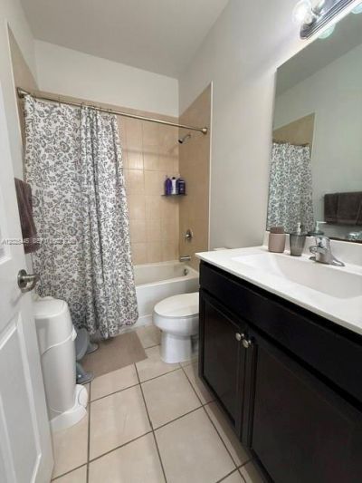 9286 W 33rd Ln, Hialeah, FL 33018 Photo