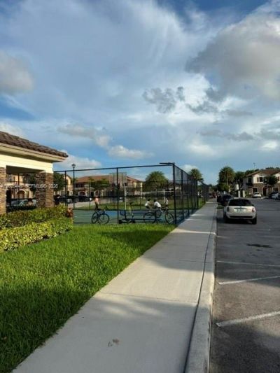9286 W 33rd Ln, Hialeah, FL 33018 Photo