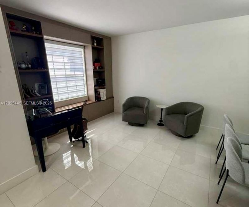 9286 W 33rd Ln, Hialeah, FL 33018 Photo