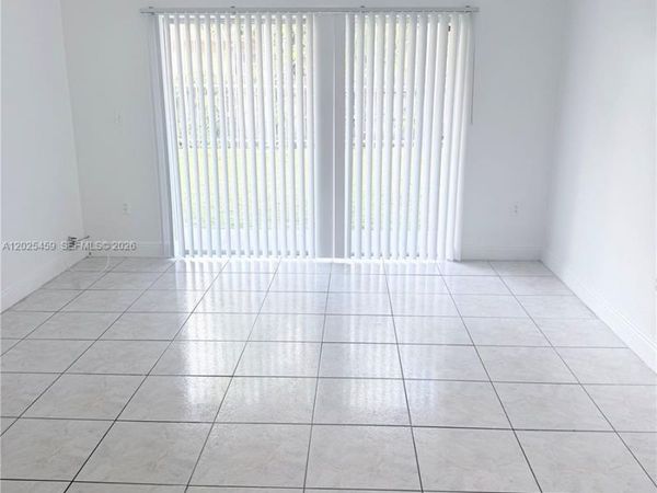 615 NW 177th St , Unit 104, Miami Gardens, FL 33169