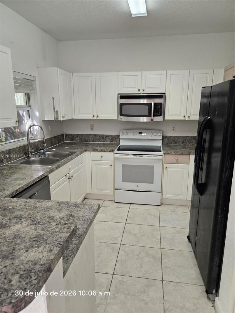 4136 NE 24th St, Unit 4136, Homestead, FL 33033 Photo
