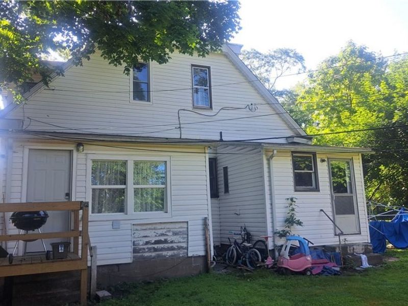 311 S 3rd Street, Coshocton, OH 43812 Photo 2