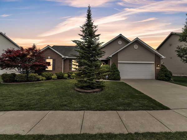 31185 Handsomer Drive, Flat Rock, MI 48134