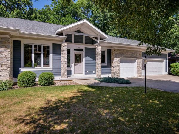 1300 Kings Lynn Road, Stoughton, WI 53589