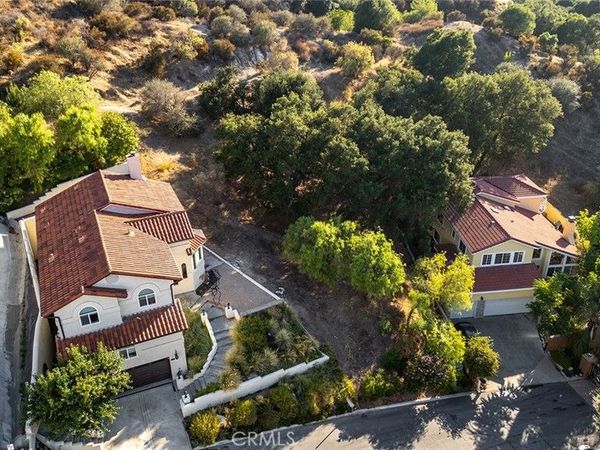 24923 Bella Vista Drive, Newhall, CA 91321