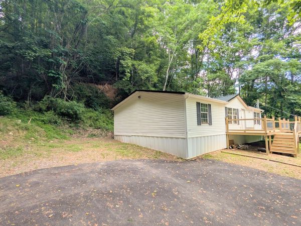 1347 Gnatty Branch Rd, Sevierville, TN 37876