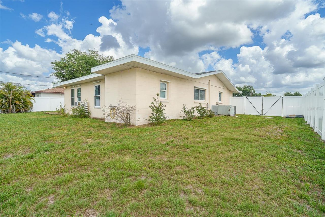 22129 Rochester Avenue , Port Charlotte, FL 33952 Photo