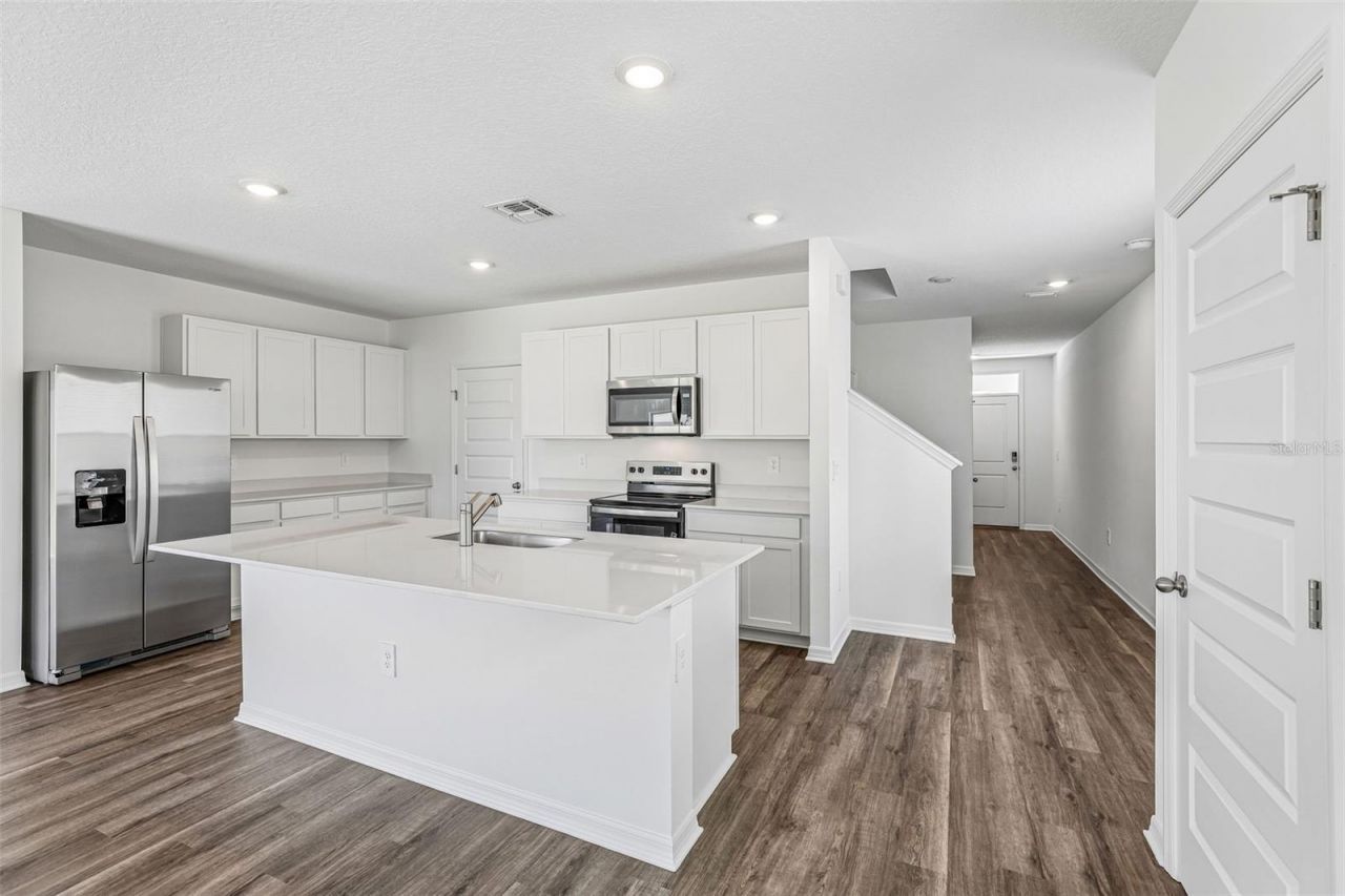 3717 Salvia Court , Tavares, FL 32778 Photo