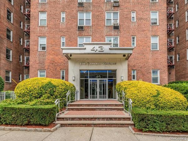 43 Bronx River Road , Unit 8A, Yonkers, NY 10704