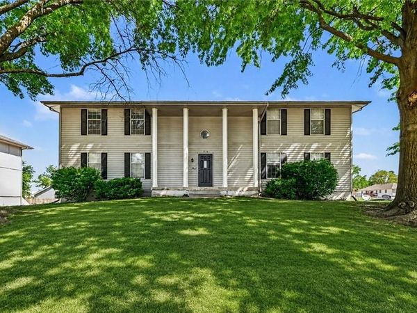 1310 NW Valley Woods Court, Grain Valley, MO 64029