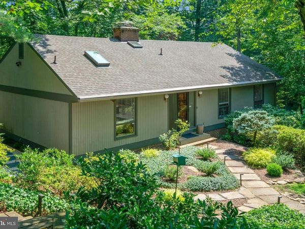 1715 HOLLINWOOD DRIVE , ALEXANDRIA, VA 22307