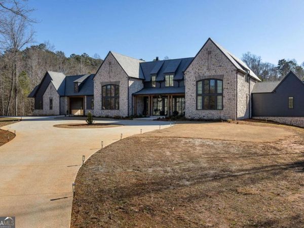 8445 Serenbe Road, Chattahoochee Hills, GA 30268