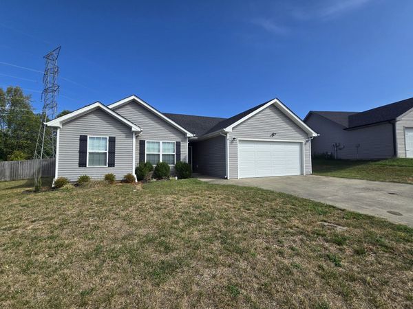 2106 Trophy Trce , Clarksville, TN 37040