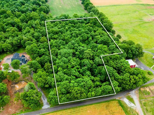 4 J Bourne Rd , Unit 4, Adams, TN 37010