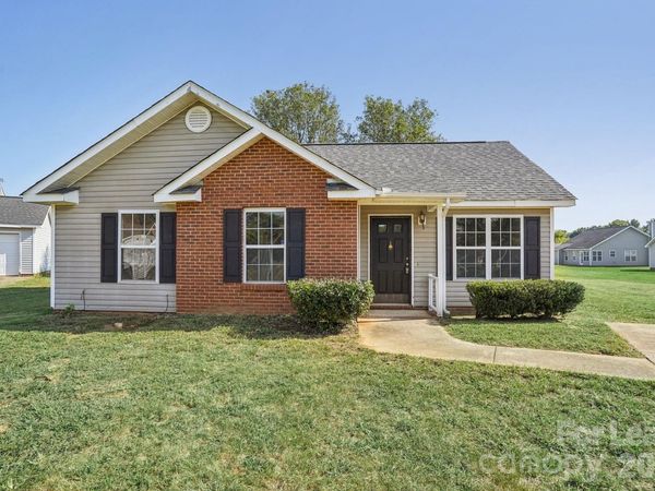6834 Flaxseed Lane, Charlotte, NC 28216