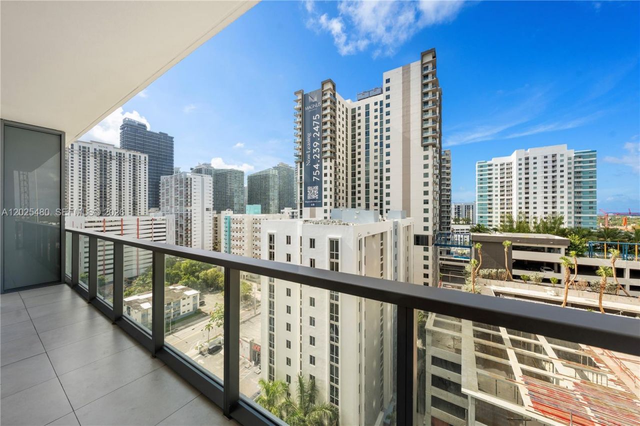 239 SW 9th St , Unit 1202, Miami, FL 33130 Photo