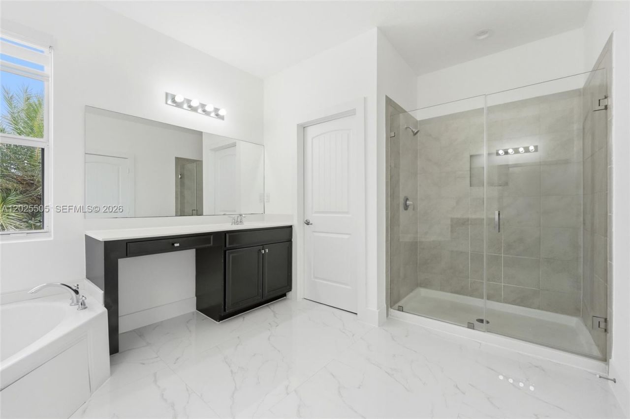 4107 NE 20th St , Homestead, FL 33033 Photo