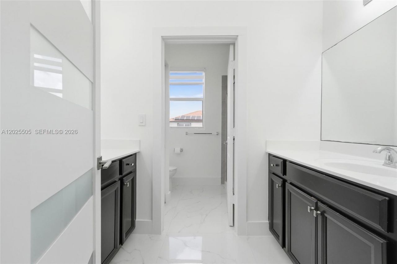 4107 NE 20th St , Homestead, FL 33033 Photo