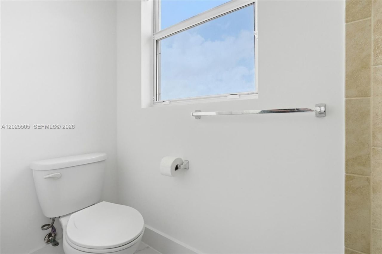 4107 NE 20th St , Homestead, FL 33033 Photo