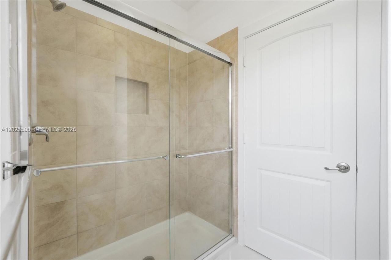 4107 NE 20th St , Homestead, FL 33033 Photo