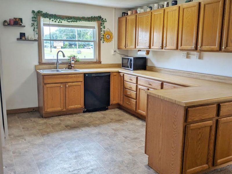 6810 N Main Street, Camden, OH 45311 Photo 10