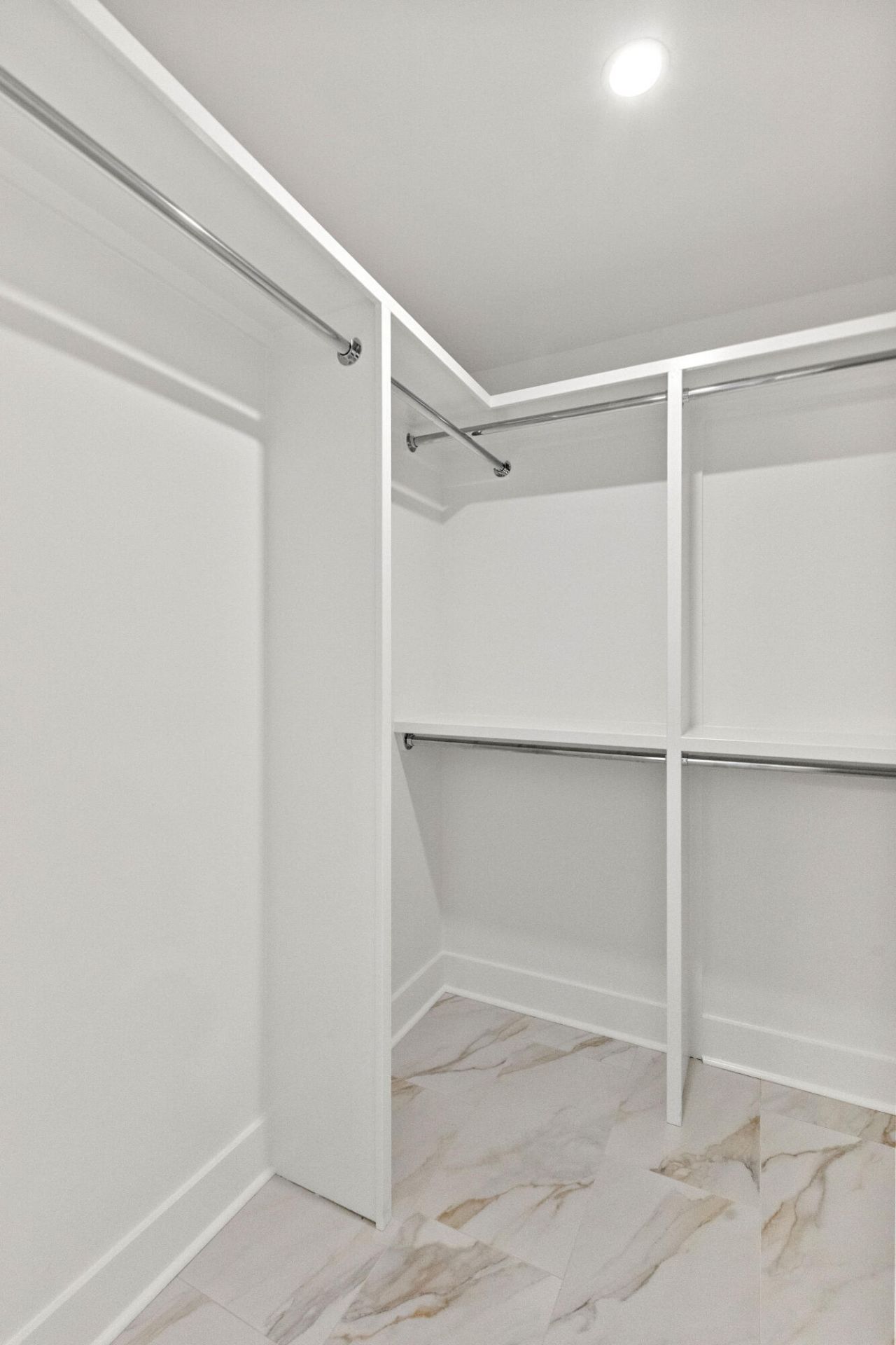 2912 Doncaster Drive Photo 24