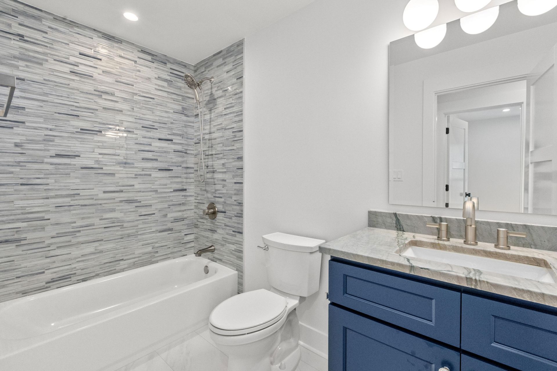 2912 Doncaster Drive Photo 28