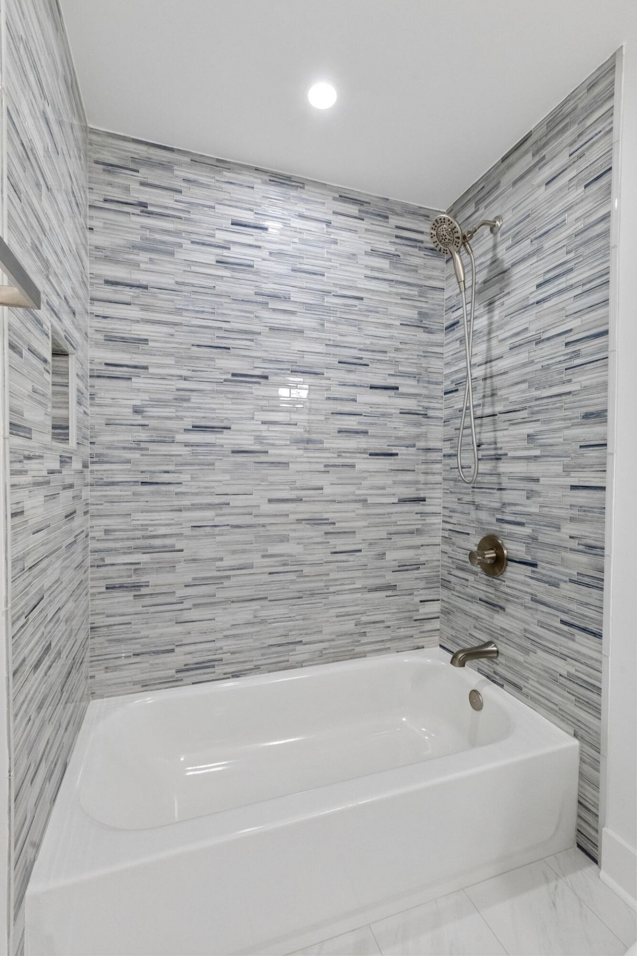 2912 Doncaster Drive Photo 29