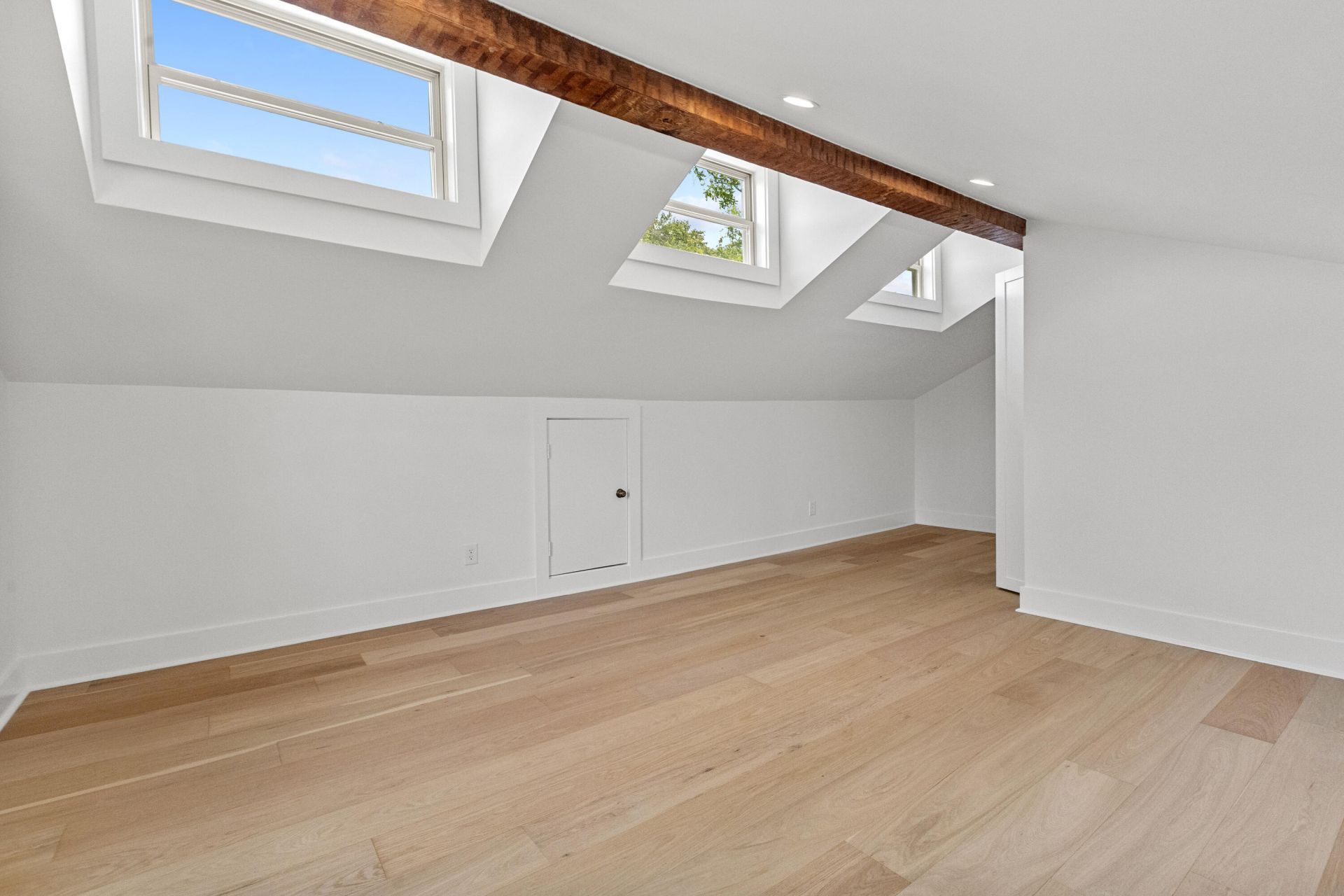 2912 Doncaster Drive Photo 34