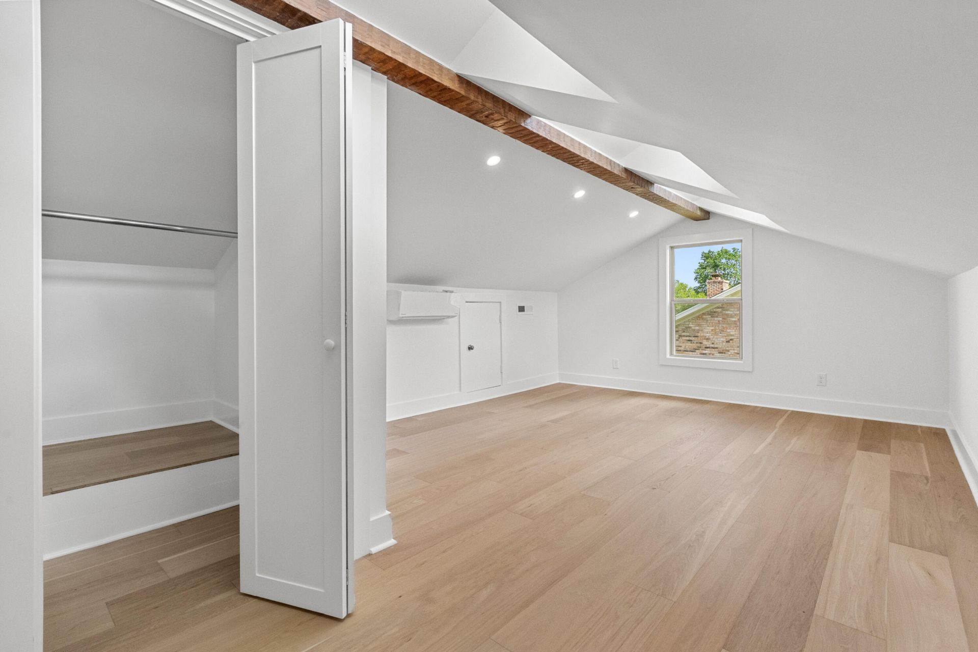 2912 Doncaster Drive Photo 35
