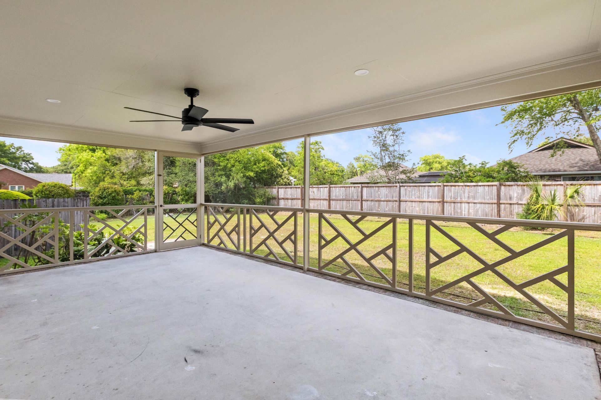 2912 Doncaster Drive Photo 37
