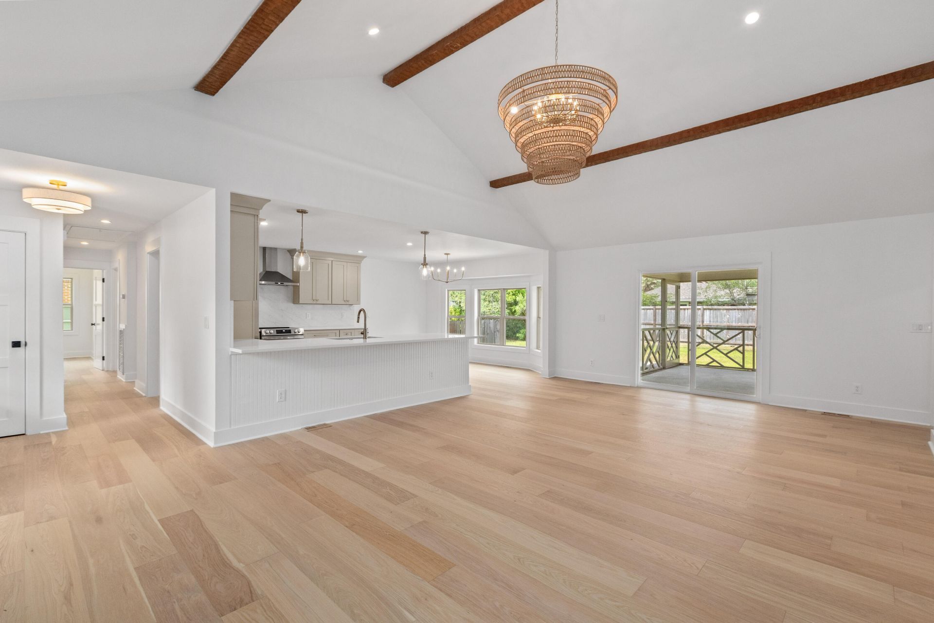 2912 Doncaster Drive Photo 4