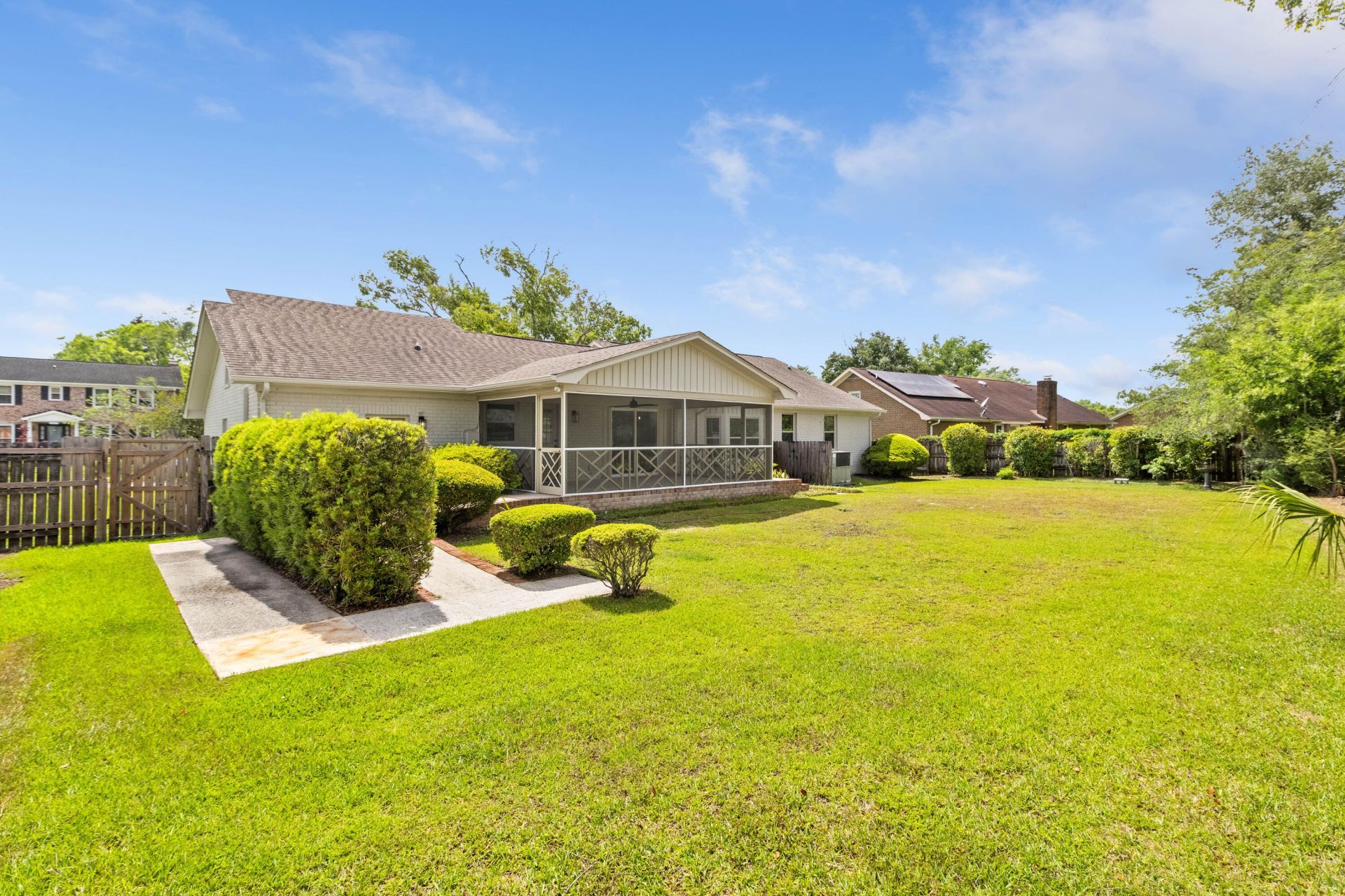 2912 Doncaster Drive Photo 42