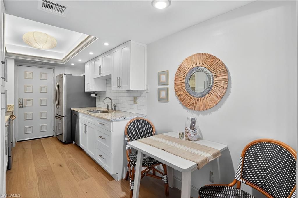 2400 Gulf Shore Blvd N, Unit 603, Naples, FL 34103 Photo