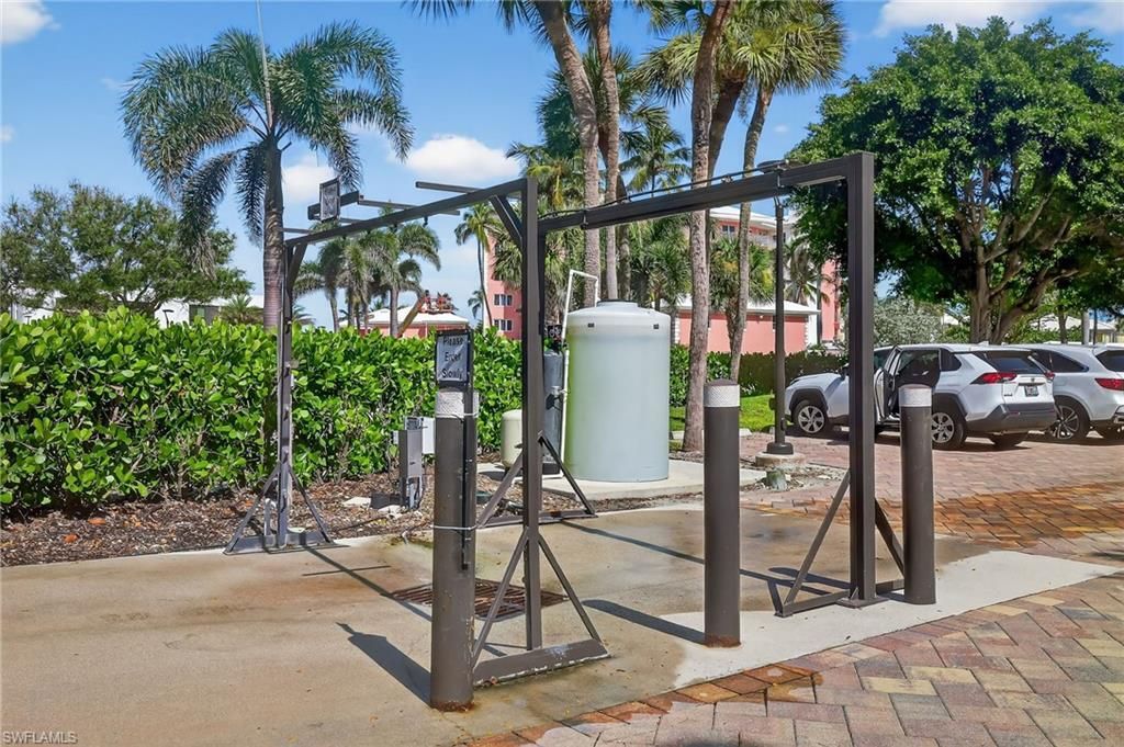 2400 Gulf Shore Blvd N, Unit 603, Naples, FL 34103 Photo