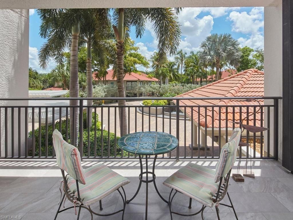 7225 Pelican Bay Blvd, Unit 203, Naples, FL 34108 Photo