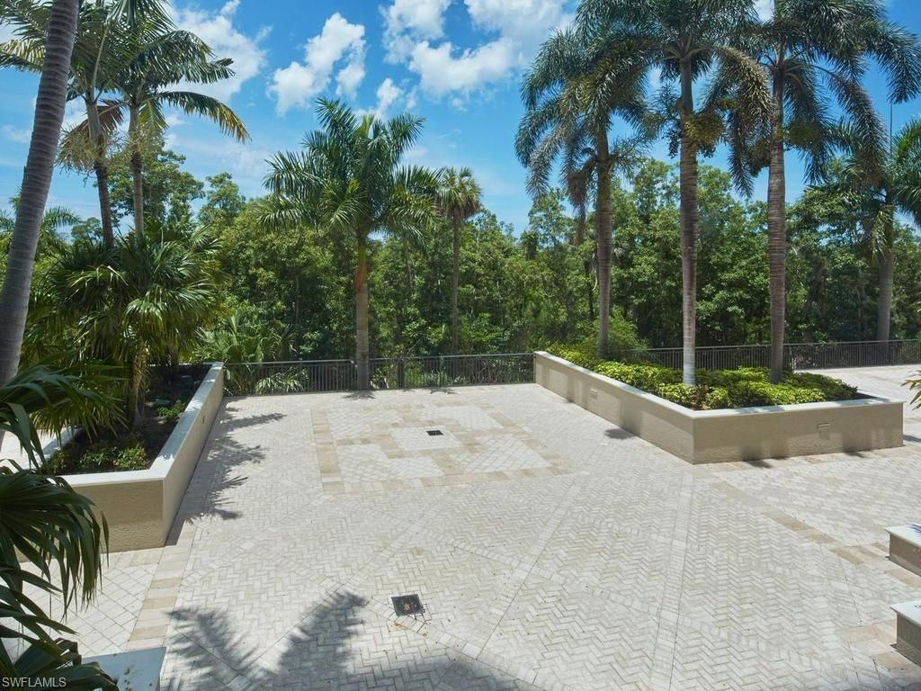7225 Pelican Bay Blvd, Unit 203, Naples, FL 34108 Photo