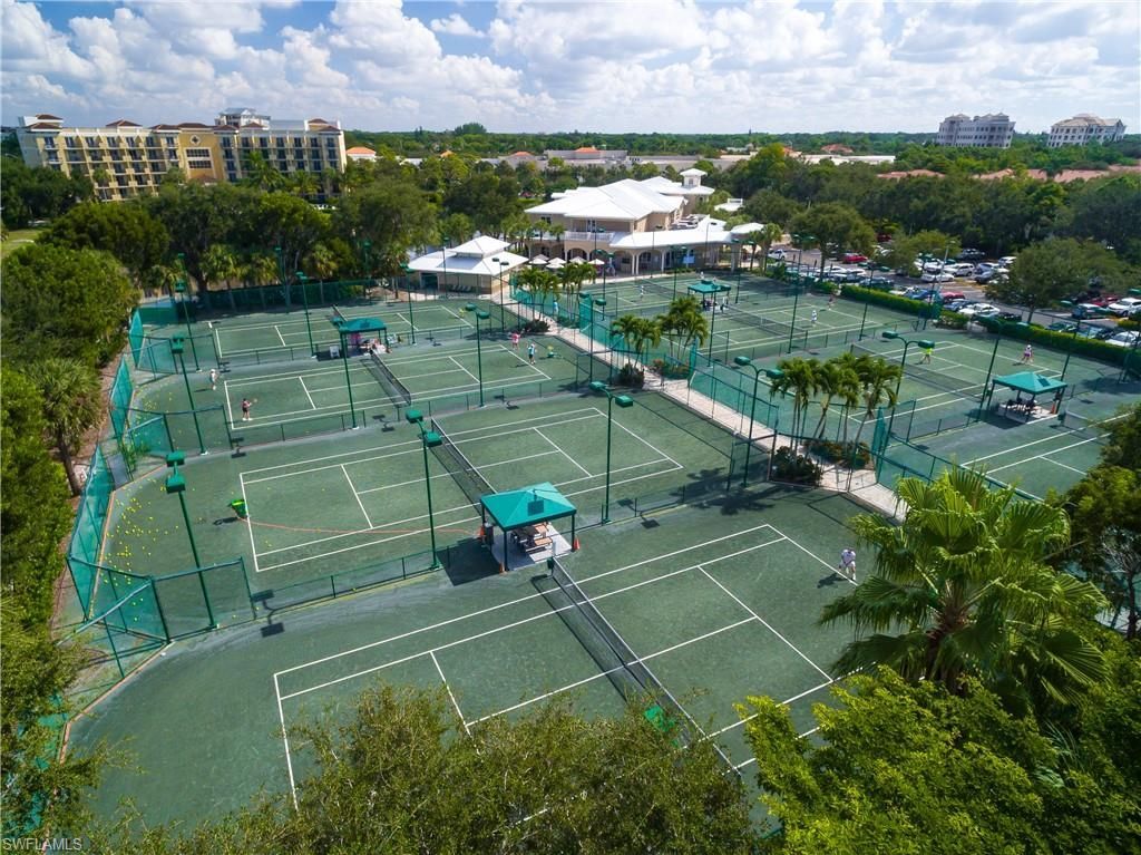7225 Pelican Bay Blvd, Unit 203, Naples, FL 34108 Photo