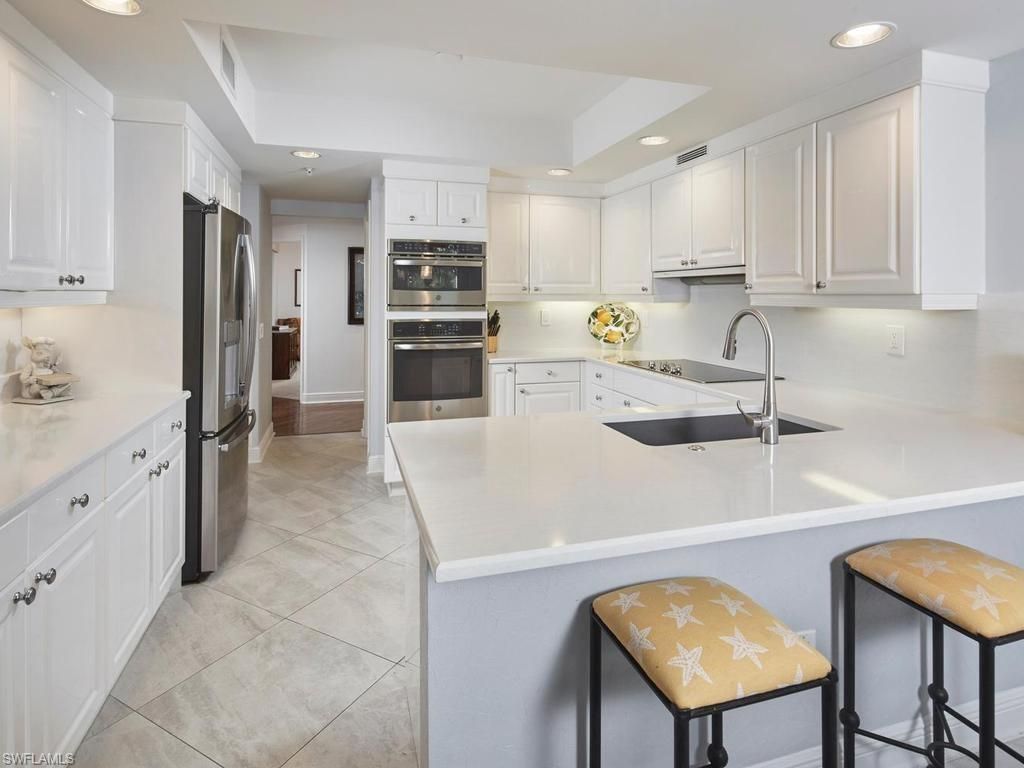 7225 Pelican Bay Blvd, Unit 203, Naples, FL 34108 Photo
