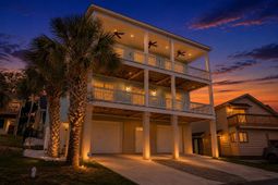 924 Perrin Dr. photo 4