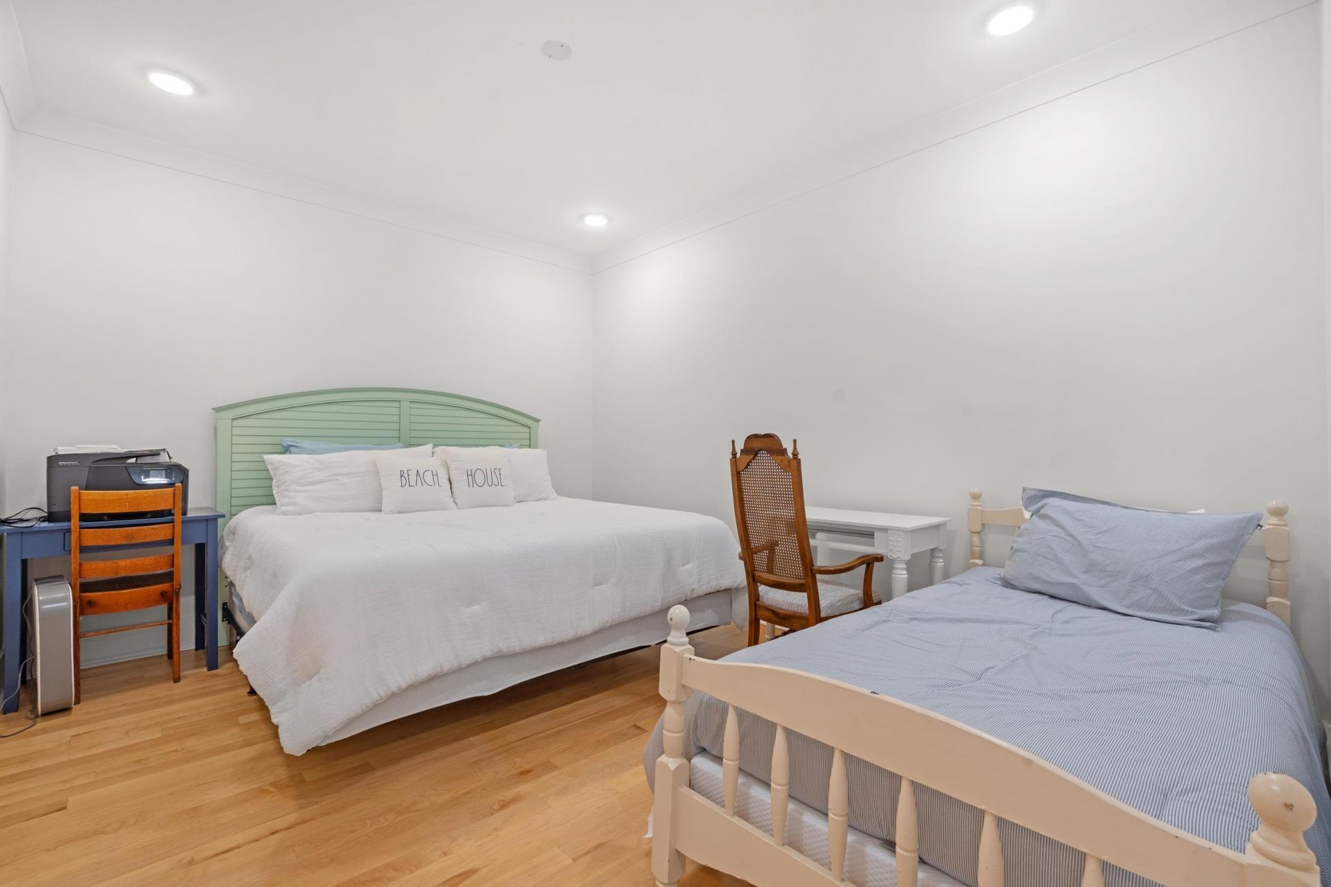 924 Perrin Dr. Photo 39