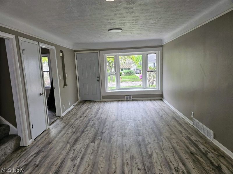 13508 Oakview Boulevard, Garfield Heights, OH 44125 Photo 3